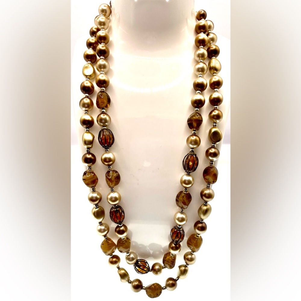 Vintage Double Strand Beaded Necklace Ombré Colored and Lucite Nugget Some Caged